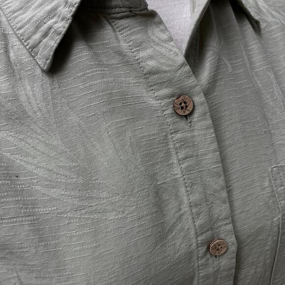 VTG Big Dogs Resortwear 100% Silk Top Sz M Pale Green Button Up Tropical Coastal - Picture 11 of 13